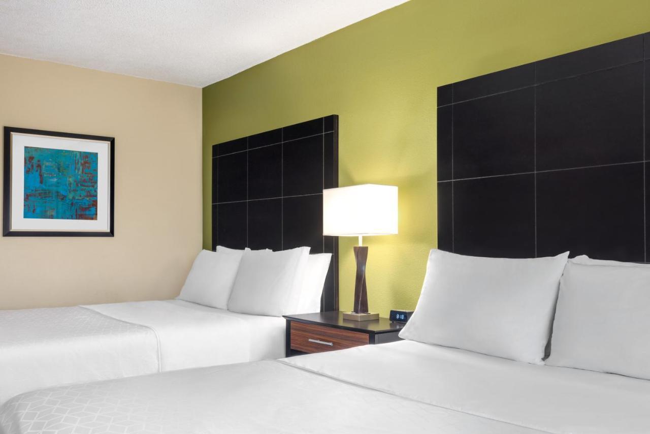 Holiday Inn Express Hotel & Suites Edmond By Ihg Zewnętrze zdjęcie