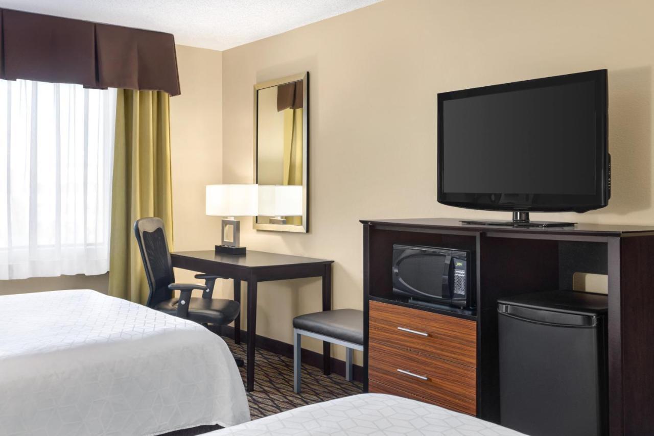 Holiday Inn Express Hotel & Suites Edmond By Ihg Zewnętrze zdjęcie