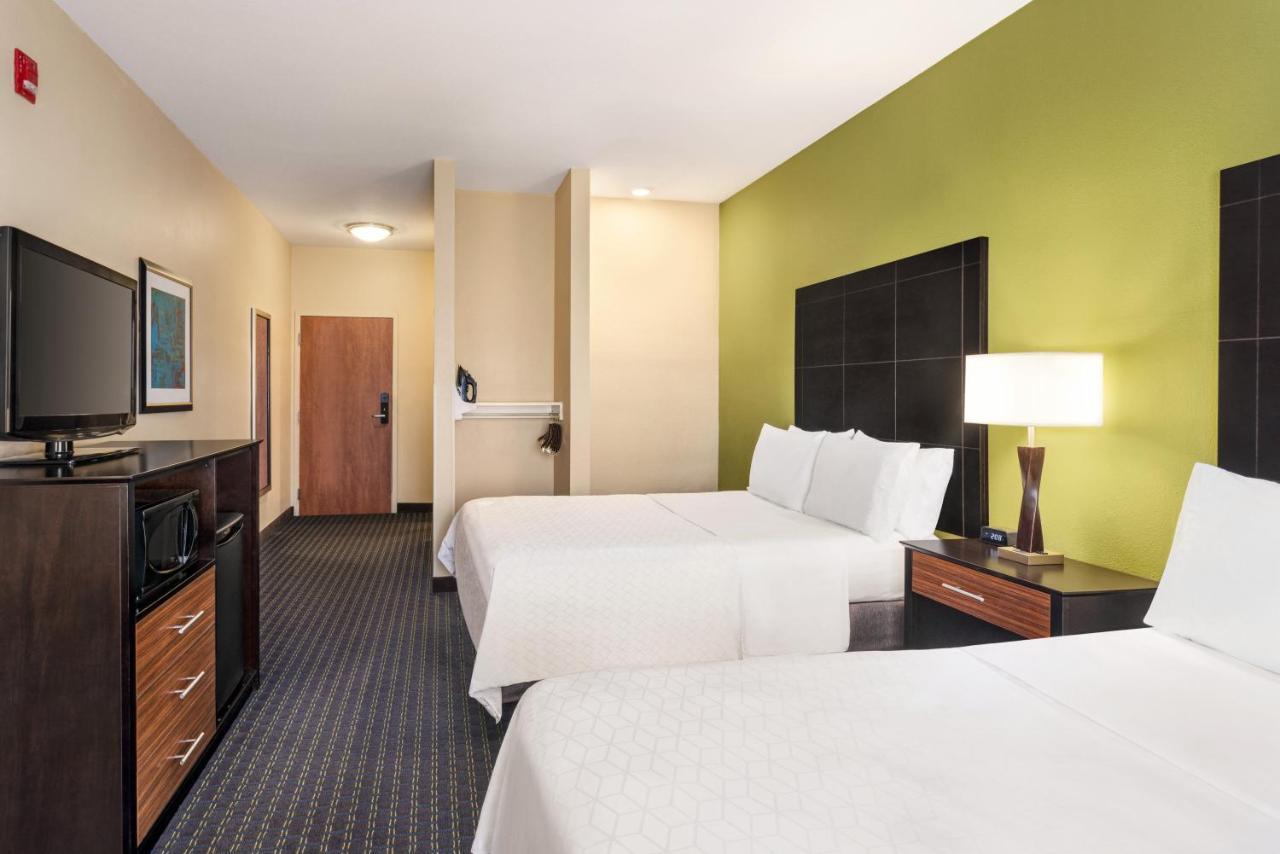 Holiday Inn Express Hotel & Suites Edmond By Ihg Zewnętrze zdjęcie